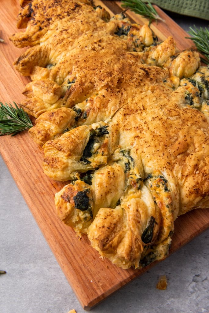 image shows the twists of the pull apart Christmas appetizer